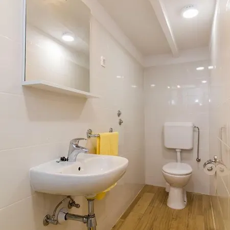 Zeljka Apartman *
